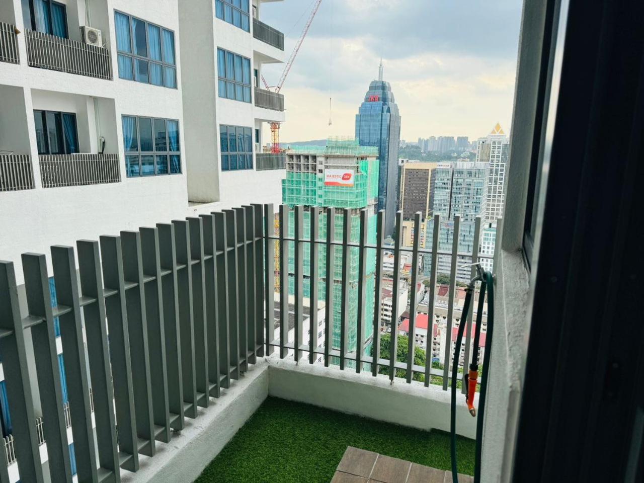 Ferienwohnung The Luxe Colony Klcc Kuala Lumpur Exterior foto